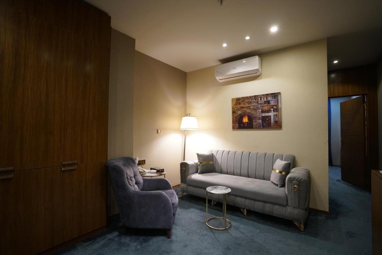 Gratus Hotel アルビール エクステリア 写真